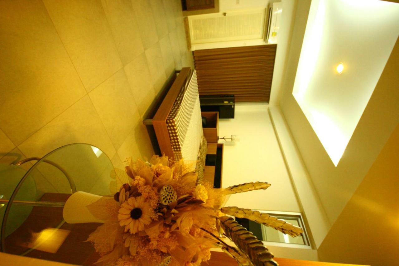 At Home Phetkasem Bangkok Exterior foto